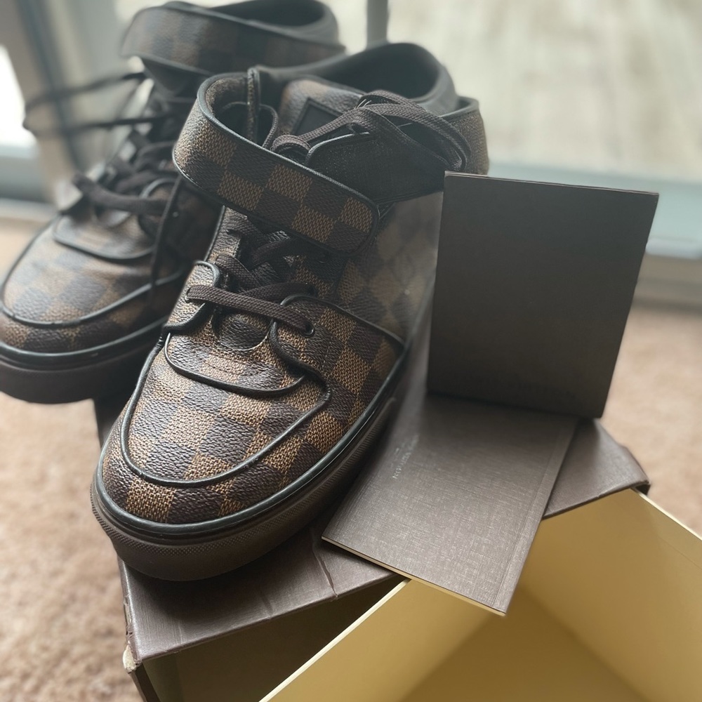 9.5 men’s Louis Vuitton tennis shoe - Picture 2 of 7